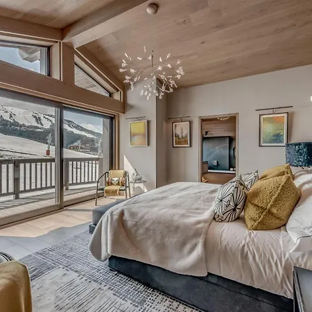 Luxury Chalet With Pool Casa vacanze *