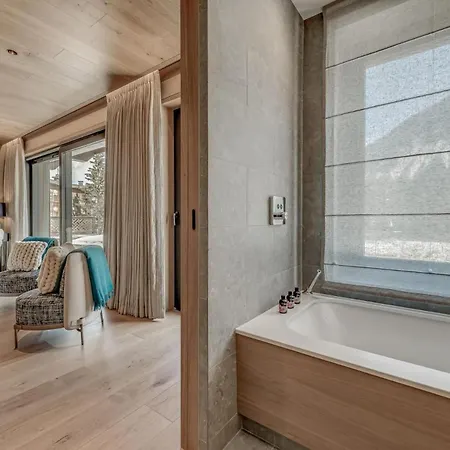 Luxury Chalet With Pool Casa de Férias *